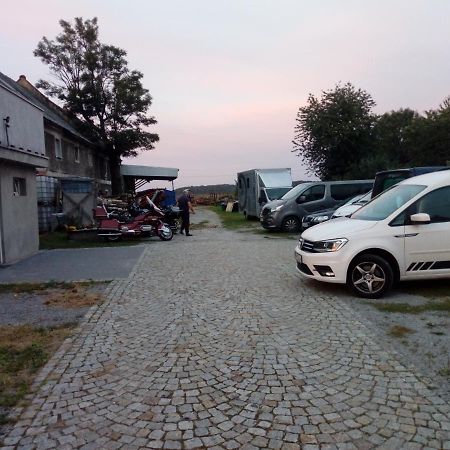 U Bronka W Ksiazecym Lesie Villa Niedaszow Exterior foto